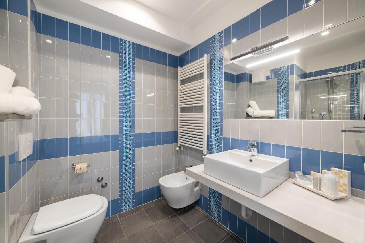 Hotel Amalfi - Smart Hotel Riccione Esterno foto