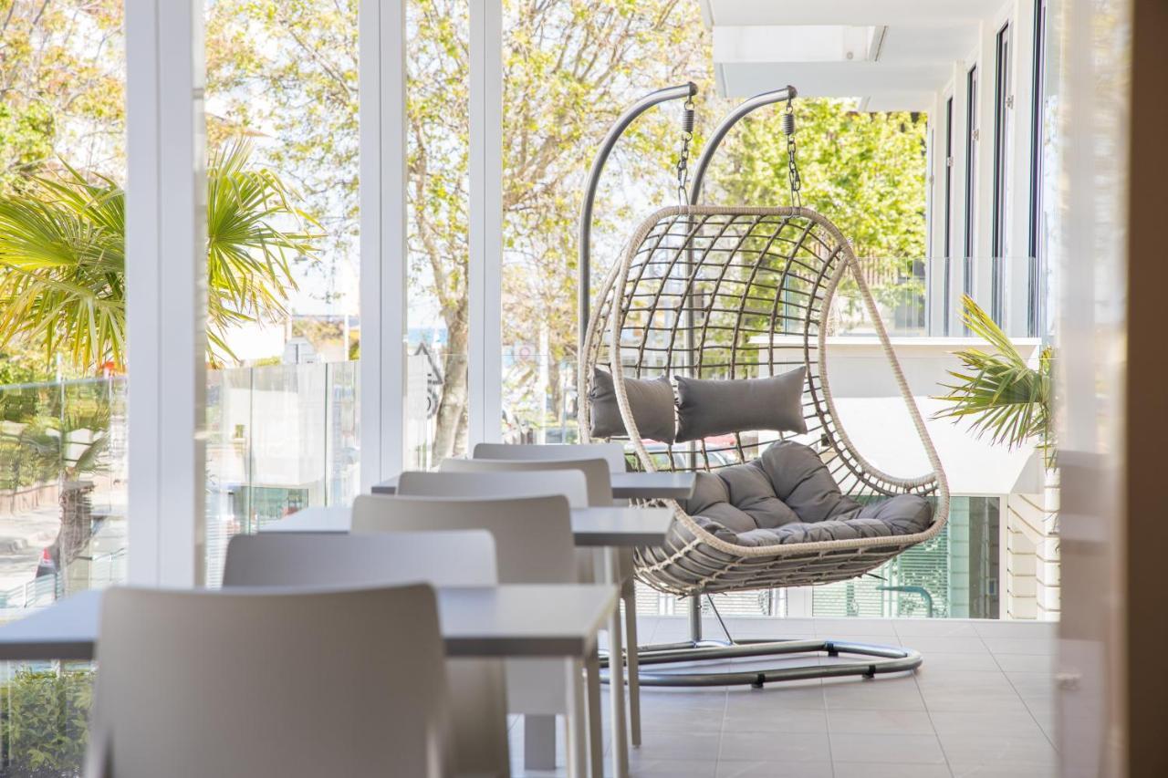 Hotel Amalfi - Smart Hotel Riccione Esterno foto
