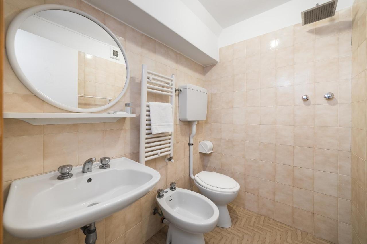 Hotel Amalfi - Smart Hotel Riccione Esterno foto